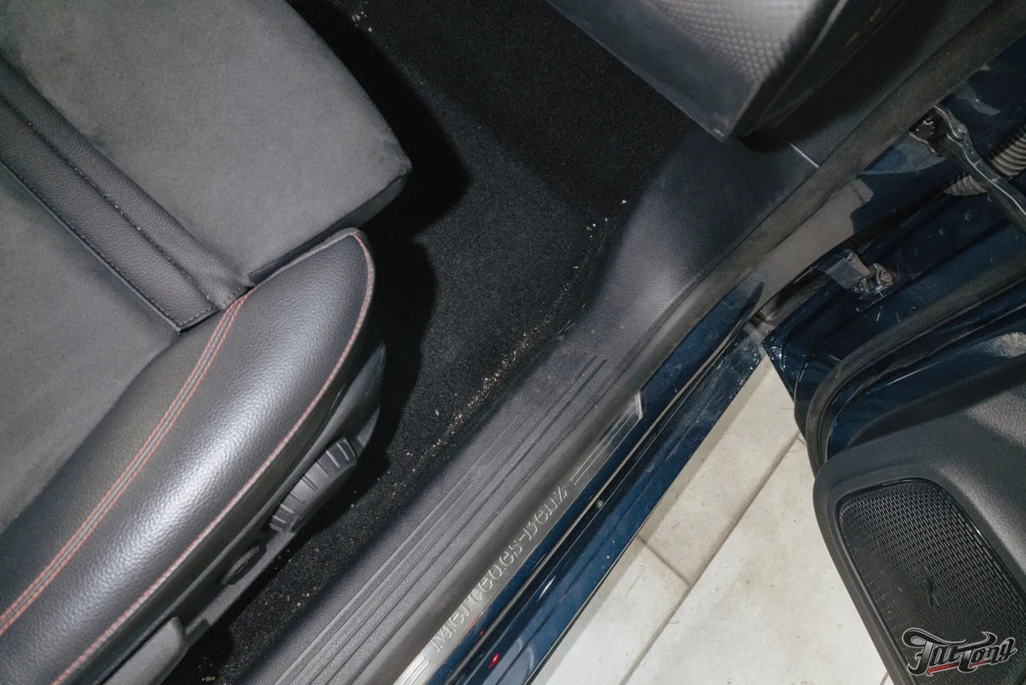 Кузовной ремонт Mercedes CLA, полировка кузова + покрытие керамикой, химчистка салона, мойка подкапотного пространства